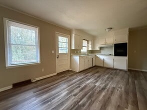 406 N Rutherford St in Wadesboro, NC - Building Photo - Building Photo