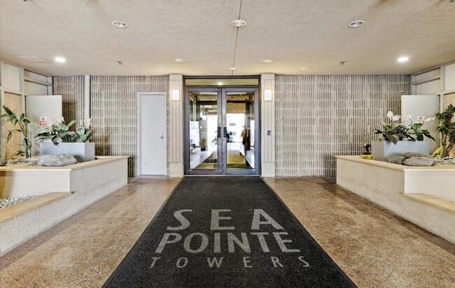 360 shore in Long Beach, NY - Foto de edificio - Building Photo