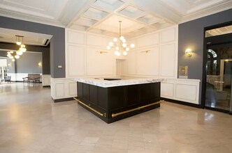 1642 E 56th St in Chicago, IL - Building Photo - Building Photo