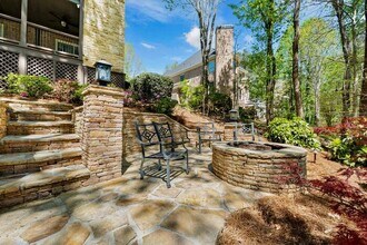 7015 Blackthorn Ln in Suwanee, GA - Building Photo - Building Photo