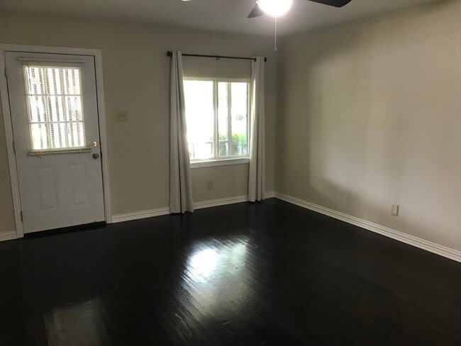 823 Jackson St in Rockwall, TX - Building Photo - Building Photo