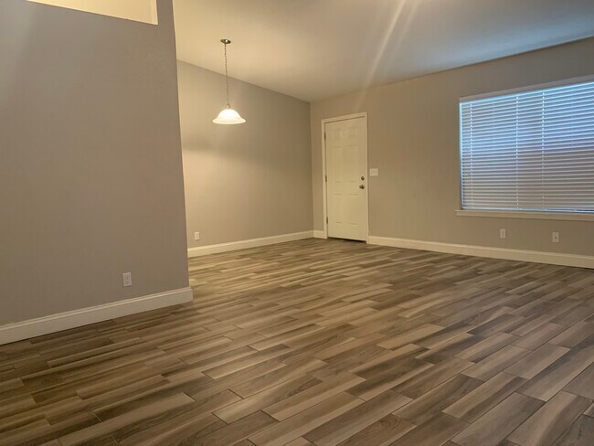 820 Hardy Springs Cir, Unit B in Mcalester, OK - Building Photo - Building Photo