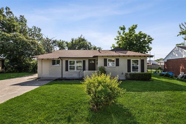 2504 Avon Dr in Garland, TX - Building Photo