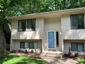 1810 Comstock Ln N in Plymouth, MN - Building Photo - Building Photo