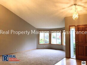 15520 SW Breccia Dr in Beaverton, OR - Building Photo - Building Photo