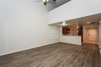 15976 Avenel Way in Fort Worth, TX - Building Photo - Building Photo