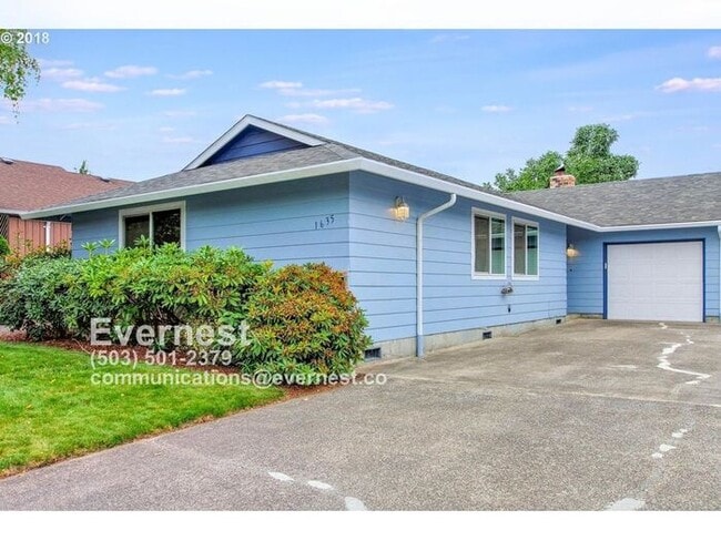 property at 1635 SW 22nd St