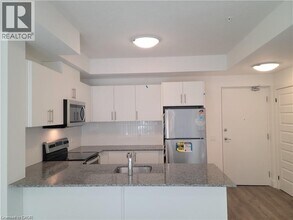 1201 Lackner Blvd in Kitchener, ON - Building Photo - Building Photo