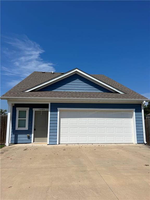 1685 N Izard Ln in Fayetteville, AR - Building Photo - Building Photo