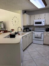 667 Woodgate Ln in Sunrise, FL - Building Photo - Building Photo