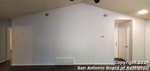 5236 Meadow Rise St in San Antonio, TX - Building Photo - Building Photo