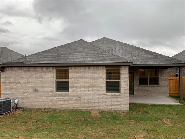 13724 Merchant Rd in Crowley, TX - Building Photo - Building Photo