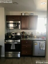7 Quincy St, Unit 2 in Somerville, MA - Building Photo - Building Photo
