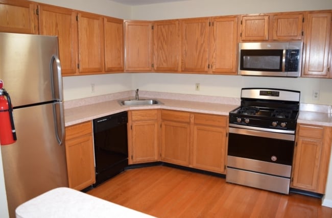 250 Potomac Dr in Basking Ridge, NJ - Building Photo - Building Photo