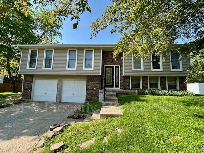 property at 1180 Standish Dr