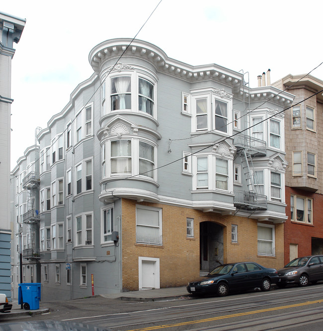 1235 Hyde St in San Francisco, CA - Building Photo - Building Photo