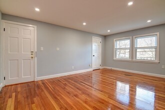 23 Langley Cir in Quincy, MA - Building Photo - Building Photo