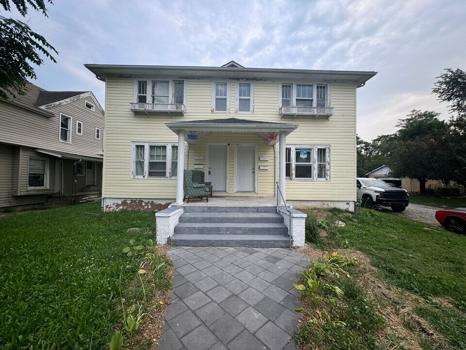 701 E Walnut St in Kokomo, IN - Building Photo