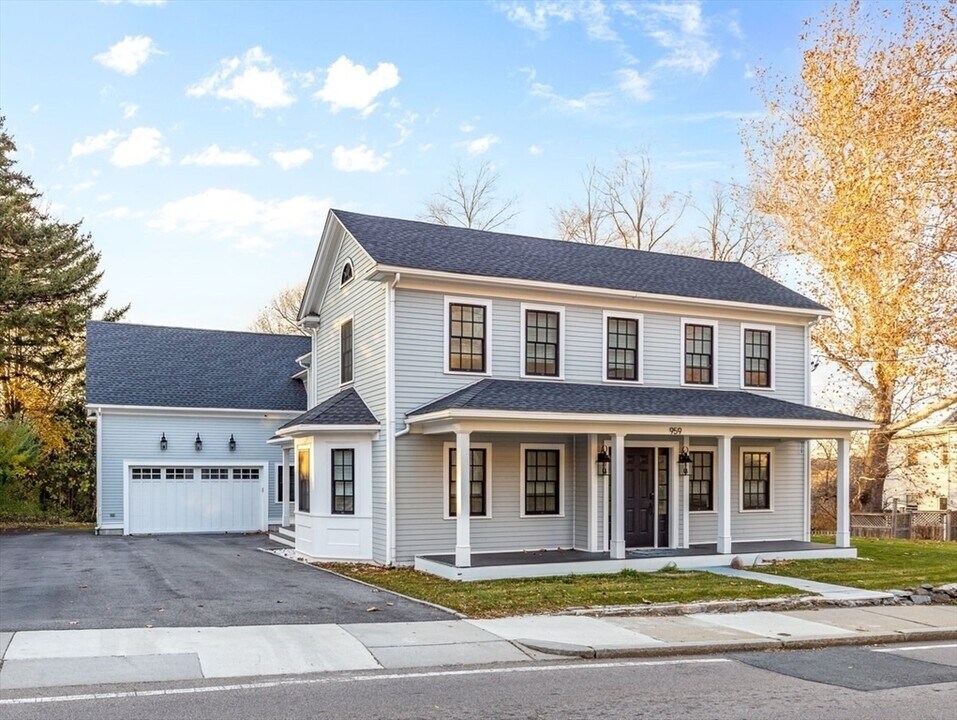 959 Chestnut St in Newton, MA - Building Photo