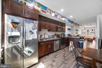 1720 Arlington St in Philadelphia, PA - Building Photo - Building Photo