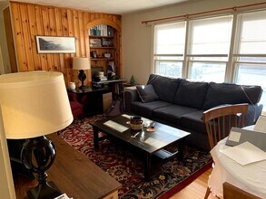 11 Pierce St in Orono, ME - Foto de edificio - Building Photo