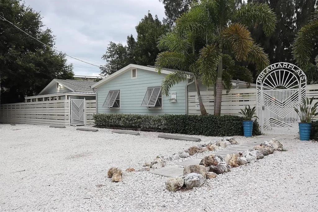 3102 W San Juan St in Tampa, FL - Building Photo