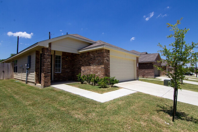 5129 Lost Oak Dr in Bryan, TX - Building Photo - Building Photo