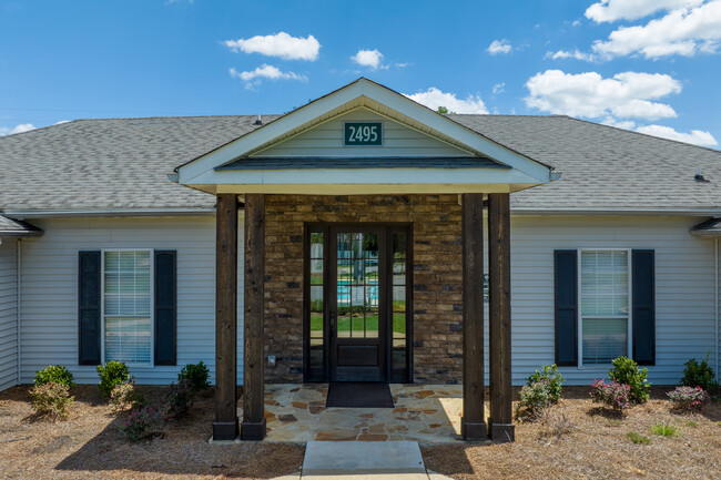 Park at Meadow Ridge in Montgomery, AL - Foto de edificio - Building Photo