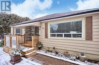 20 King St in Georgina, ON - Building Photo - Building Photo