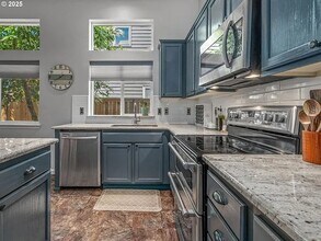 30822 NW Brooking Ct in North Plains, OR - Building Photo - Building Photo