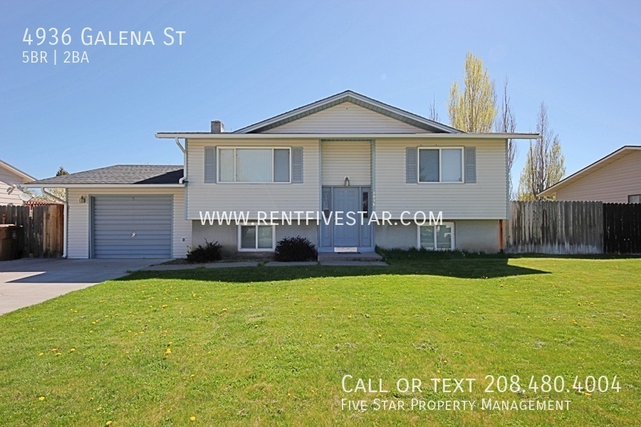 4936 Galena St in Chubbuck, ID - Building Photo