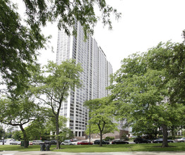 2800 N Lake Shore Dr in Chicago, IL - Building Photo - Building Photo