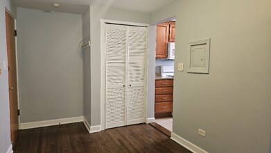 4044 N California Ave in Chicago, IL - Foto de edificio - Building Photo