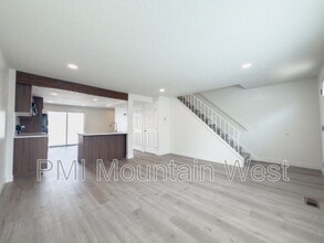 945 S Main St in Bountiful, UT - Building Photo - Building Photo