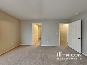 6243 Post Ml in San Antonio, TX - Building Photo - Building Photo