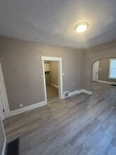 1031 E Behrends Ave in Peoria, IL - Building Photo - Building Photo