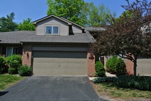6649 Quail Run Cir, Unit 6649 in Westland, MI - Building Photo