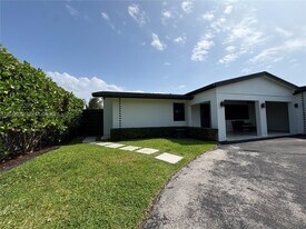 11960 SW 35th Terrace in Miami, FL - Building Photo
