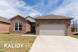 512 Remington Ave in Jones, OK - Building Photo