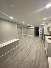 190 Kelton, Unit B in Boston, MA - Foto de edificio - Building Photo