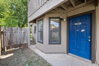 1801 Rawhide Dr in Round Rock, TX - Building Photo - Building Photo