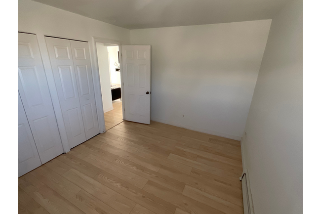 property at 2354 W 14 Mile Rd