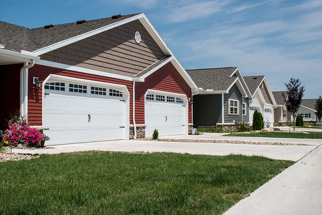 Redwood Wadsworth in Wadsworth, OH - Building Photo - Building Photo