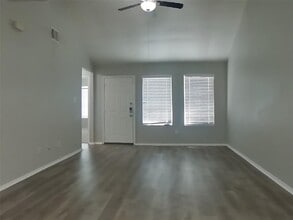 5514 Rio Ramos St in Rosharon, TX - Building Photo - Building Photo