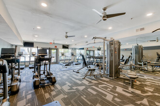 7900 at Park Central in Dallas, TX - Foto de edificio - Building Photo