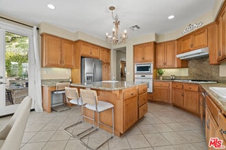 657 S Ave 61 in Los Angeles, CA - Building Photo - Building Photo