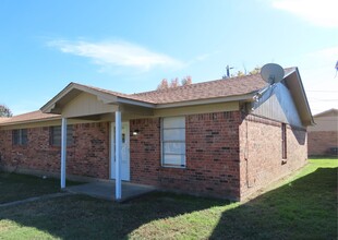 804 Fleetwood in Whitehouse, TX - Building Photo - Building Photo