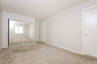 13016 Grove Cir in Broomfield, CO - Building Photo - Building Photo