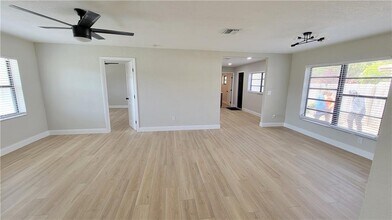 1040 SW 30th Ave in Fort Lauderdale, FL - Building Photo - Building Photo
