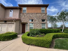 2580 W El Camino Ave, Unit 9101 in Sacramento, CA - Foto de edificio - Building Photo